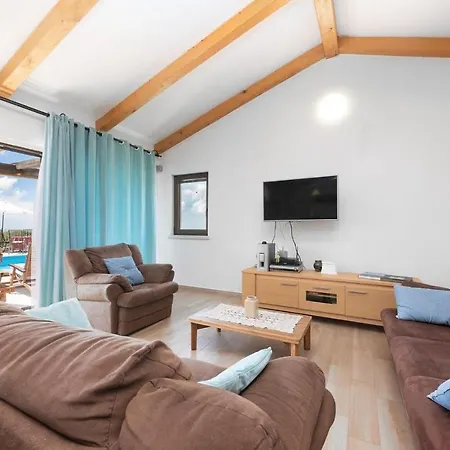 Prázdninový dům Nira Višnjan