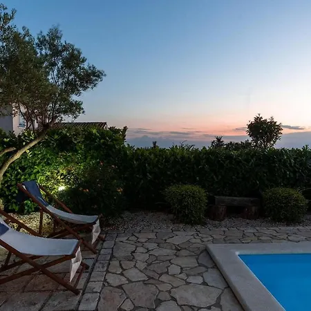 Nira Prázdninový dům *