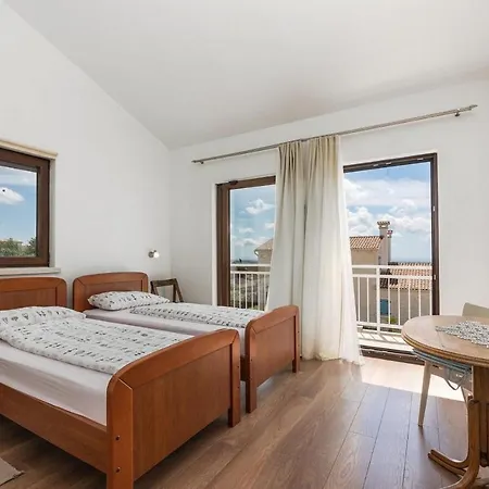 Nira Holiday home Visnjan